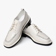 Load image into Gallery viewer, Black / Brown Patent Leather Oxfords
