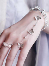 Load image into Gallery viewer, Pulsera abierta con cadena de mariposas
