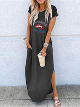 Load image into Gallery viewer, Vestido feminino estampado com gola redonda e bolsos
