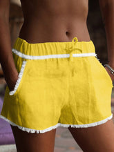 Load image into Gallery viewer, Shorts femininos de algodão e linho com borlas
