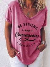 Load image into Gallery viewer, Be Strong And Valiente Joshua 1: 9 Camiseta feminina com decote em V
