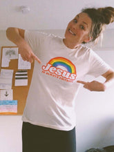 Load image into Gallery viewer, Camiseta Jesus Sempre Fiel para mujer
