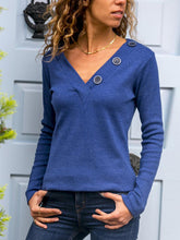 Load image into Gallery viewer, Women's Plain Long Sleeve V-Neck Top
