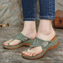 Load image into Gallery viewer, SANDALIAS CUÑAS COMFY BORDADO
