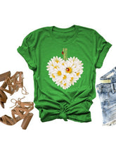 Load image into Gallery viewer, Women's Daisy Print Short Sleeve T-Shirt
