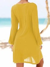 Load image into Gallery viewer, Vestido de praia casual de manga comprida com decote em V
