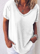 Load image into Gallery viewer, Camiseta larga e confortável com decote em V para mulheres
