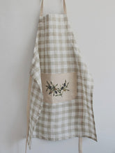 Load image into Gallery viewer, Check cotton and linen apron
