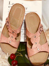 Load image into Gallery viewer, Women's Fashion Non-slip Cross Strap Platform Sandals
