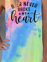 Load image into Gallery viewer, Beer Never Broke My Heart vestido con estampado tie-dye
