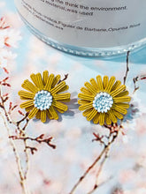 Load image into Gallery viewer, Sunflower flower earrings for women
