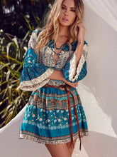Load image into Gallery viewer, Vestido de vacaciones de playa con estampado bohemio para mujer
