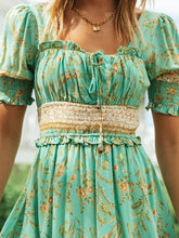 Load image into Gallery viewer, Vestido bohemio corto con manga abullonada y cuello cuadrado
