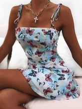 Load image into Gallery viewer, Vestido camisero con estampado de mariposas
