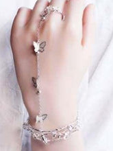 Load image into Gallery viewer, Pulsera abierta con cadena de mariposas
