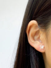 Load image into Gallery viewer, Silver earrings cute butterfly temperament Lady
