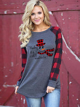 Load image into Gallery viewer, Baby Its Cold Outside Snowman Camisa navideña
