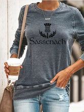 Load image into Gallery viewer, Sudadera Sassenach Scottish Thistle Outlander Fan
