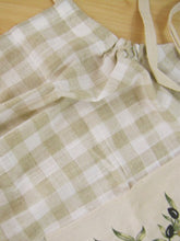 Load image into Gallery viewer, Check cotton and linen apron
