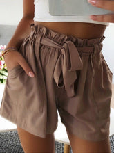 Load image into Gallery viewer, Shorts de mujer con cintura elástica
