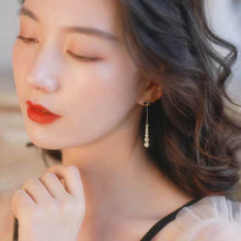 Load image into Gallery viewer, Bow Tassell Earrings

