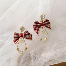 Load image into Gallery viewer, Bow earrings
