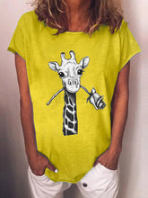 Load image into Gallery viewer, T-shirt vintage com estampa animal e gola redonda
