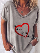 Load image into Gallery viewer, Paw Heart Camiseta de manga curta para mulheres
